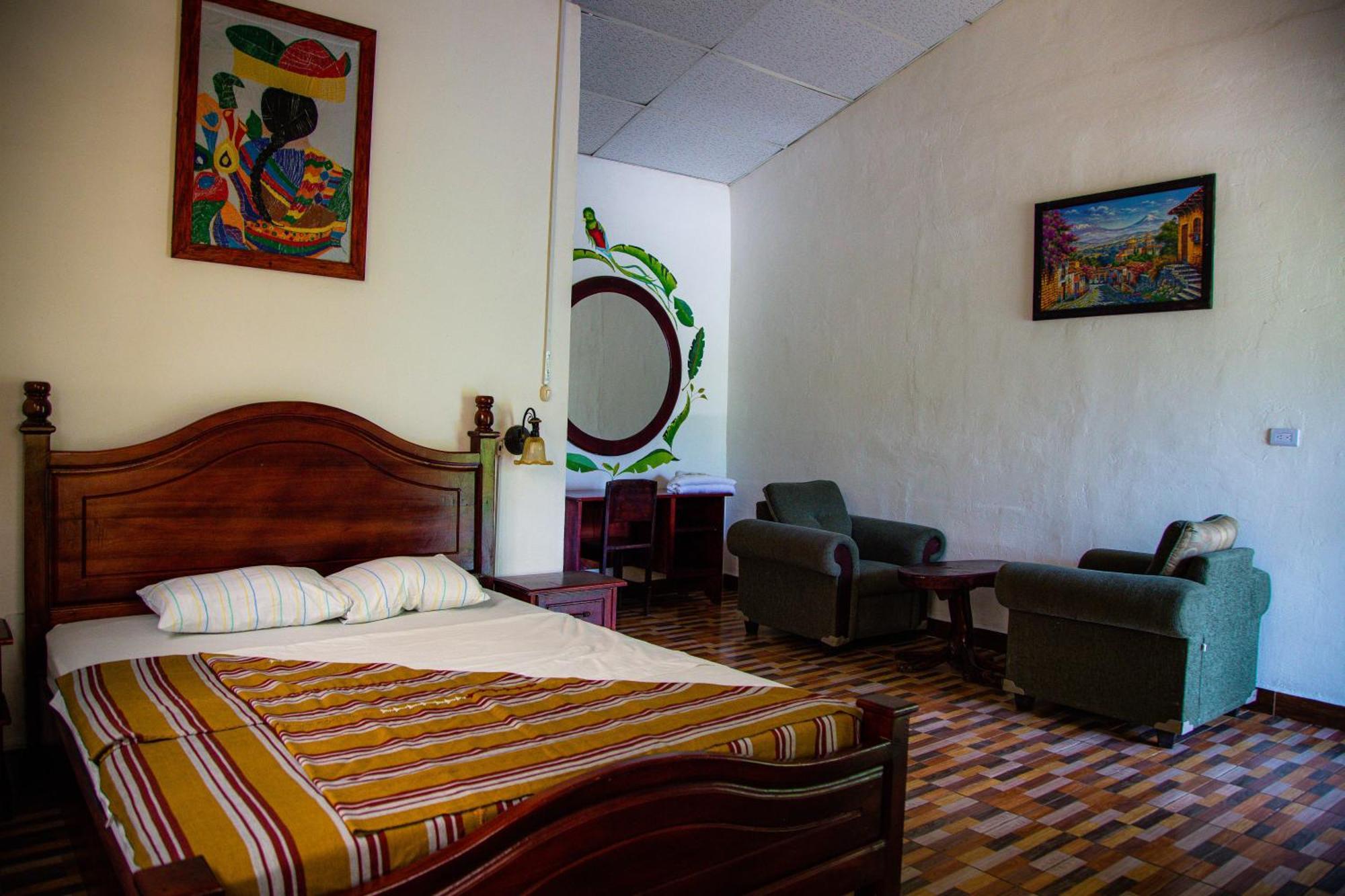 Hostal Viñas *