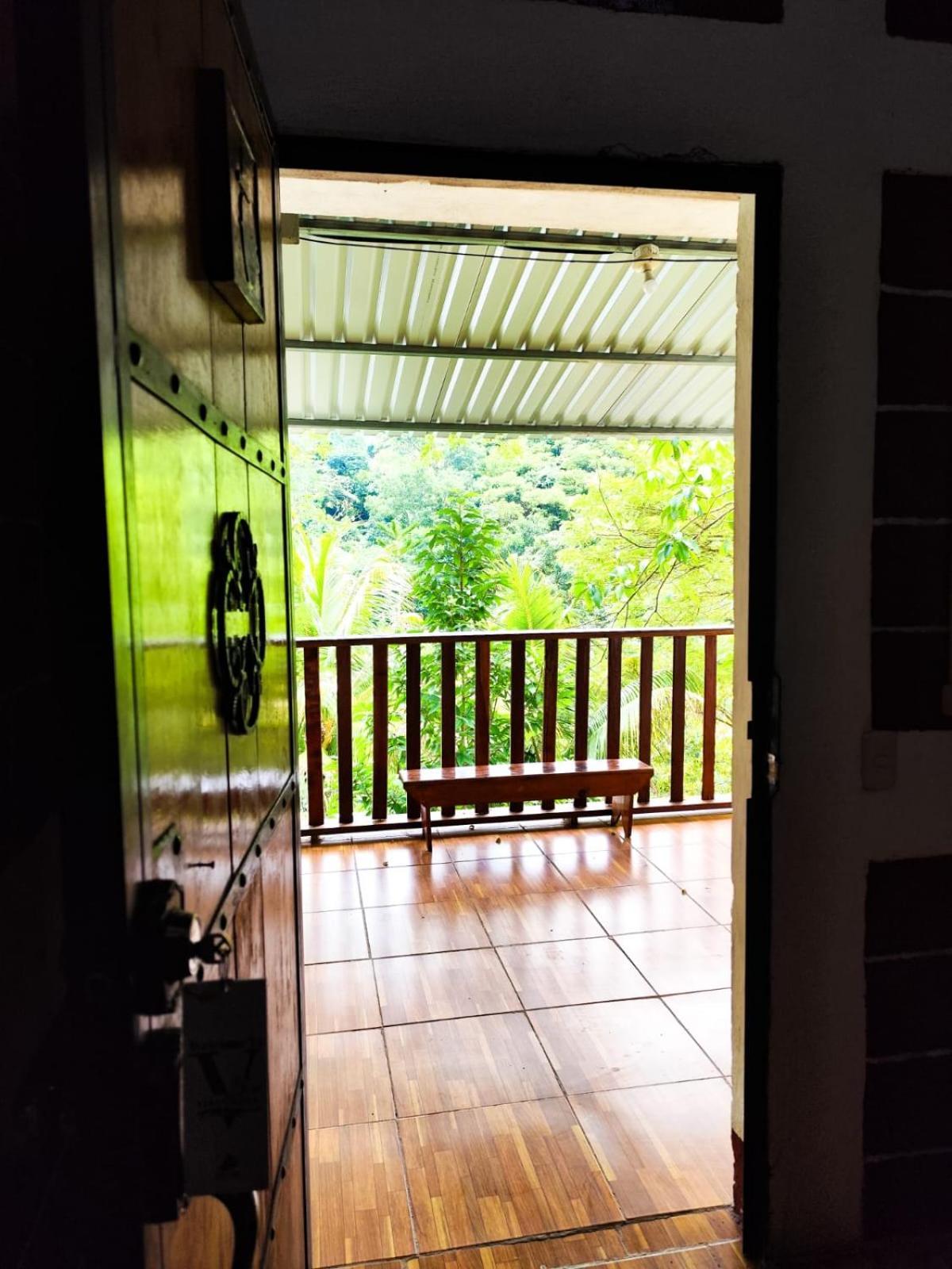 Hostal Viñas Lanquín