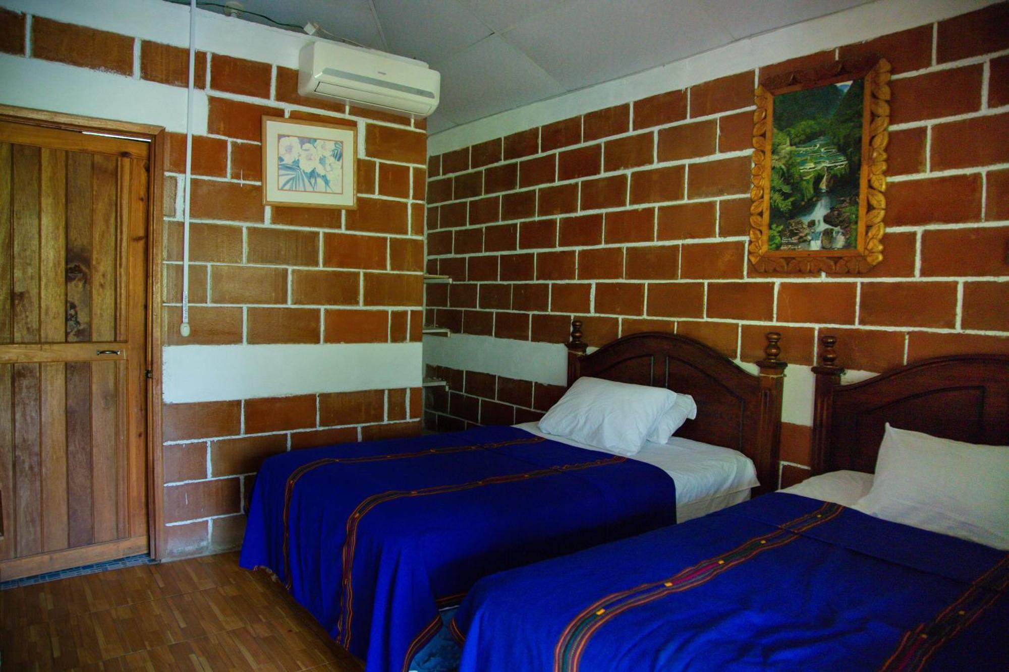 Vinas Hostel